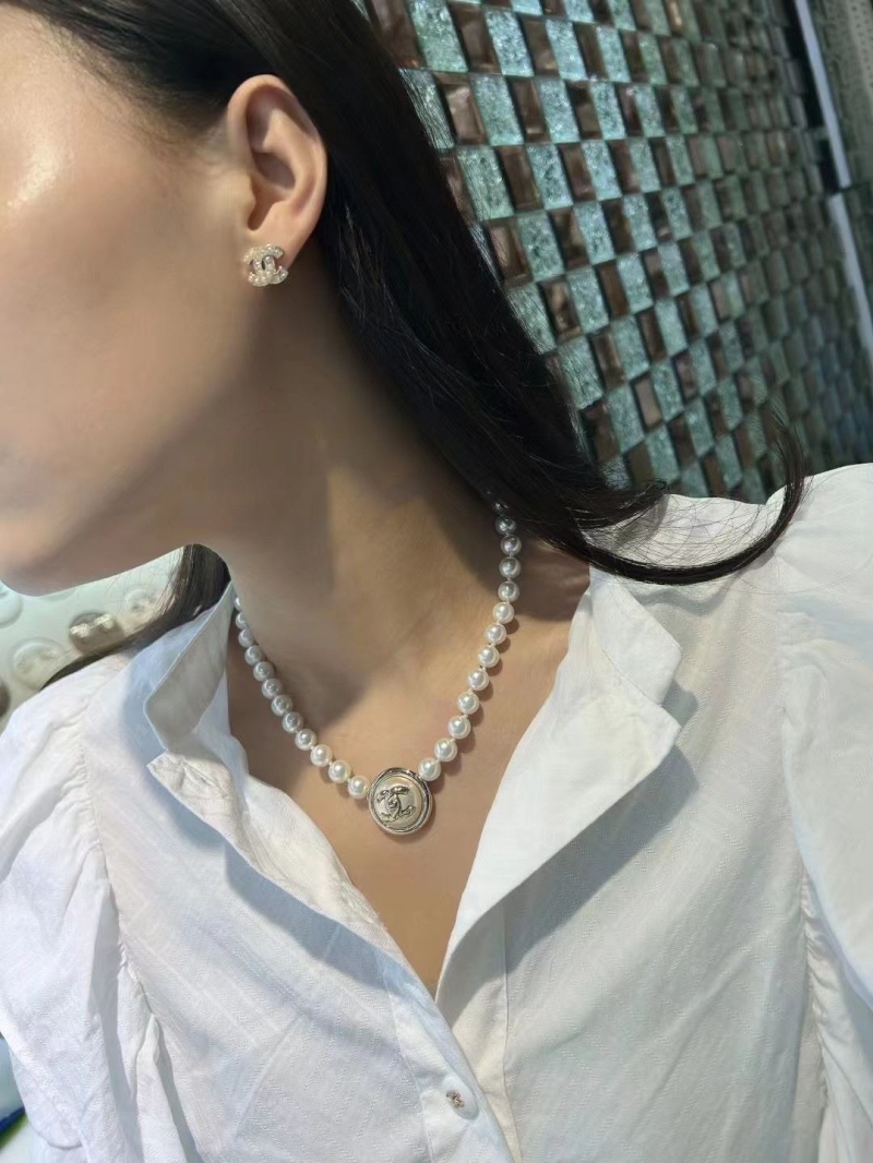 Ch**el necklaces